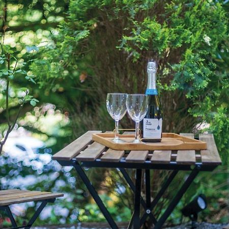 Croft Court - 1 Bedroom Apartment - United Kingdom Buitenkant foto